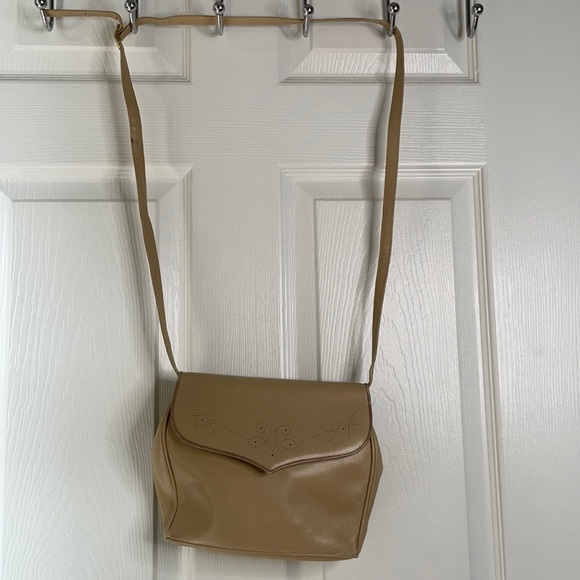 Patent leather crossbody bag Salvatore Ferragamo Black in  Vintage leather Salvatore Ferragamo crossbody handbag